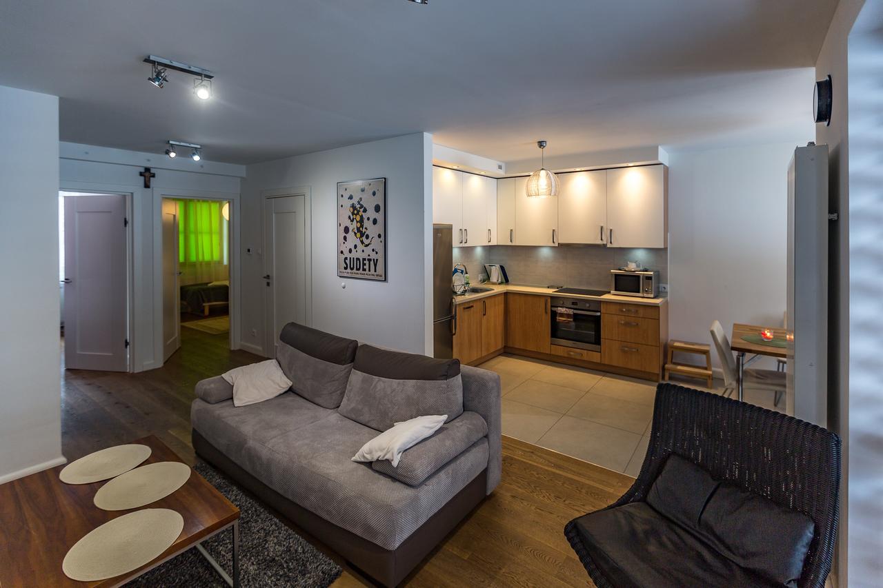 קרפאז' "Rodzinny Apartament Pod Sniezka" Na Osiedlu "Apartamenty Pod Sniezka" מראה חיצוני תמונה